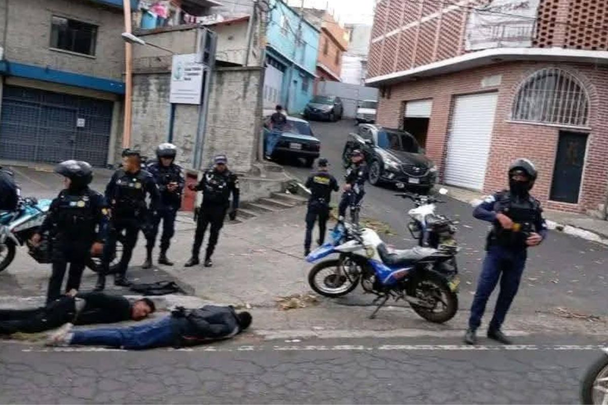 Presunto ataque armado contra agentes de la PNC deja un fallecido y varios heridos en San Pedro Sacatepéquez