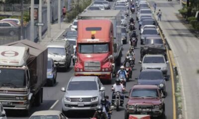 Prevén complicaciones viales por protesta de transportistas este lunes