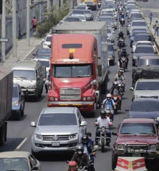 Prevén complicaciones viales por protesta de transportistas este lunes