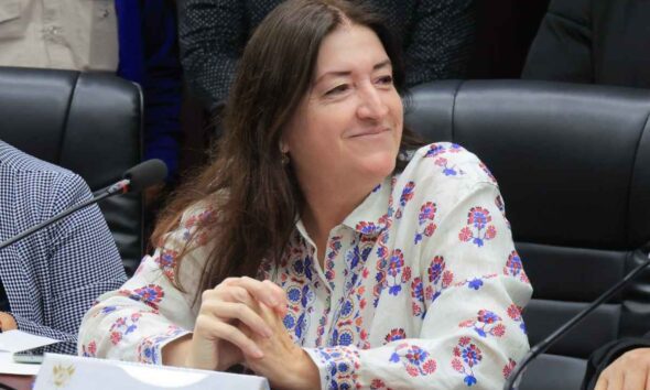 Salida en Cultura renuncia de Liwy Grazioso deja interrogantes en el gabinete de Arévalo