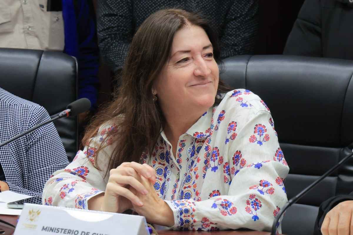 Salida en Cultura renuncia de Liwy Grazioso deja interrogantes en el gabinete de Arévalo