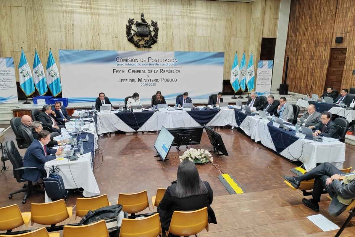 Solo dos perfiles superan el umbral en evaluación para fiscal general y crece la tensión en la Postuladora
