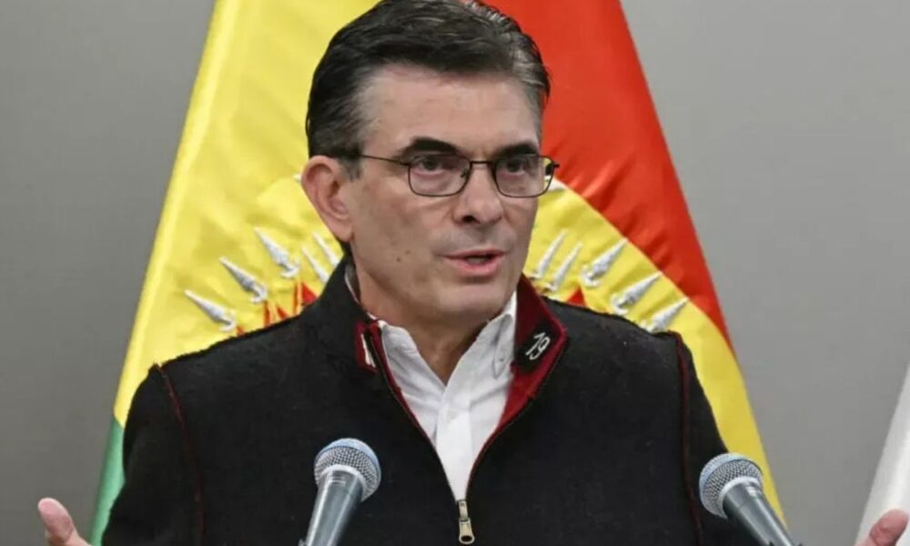 Bolivia en crisis Rodrigo Paz reduce a la mitad su salario y el de sus ministros en medio de protestas y bloqueos