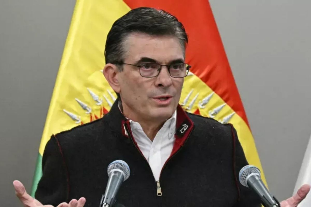 Bolivia en crisis Rodrigo Paz reduce a la mitad su salario y el de sus ministros en medio de protestas y bloqueos