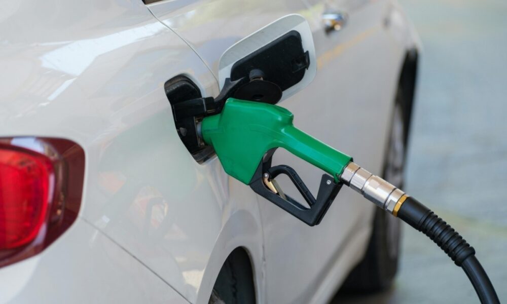 Combustibles registran nueva rebaja y alivian el gasto de los automovilistas