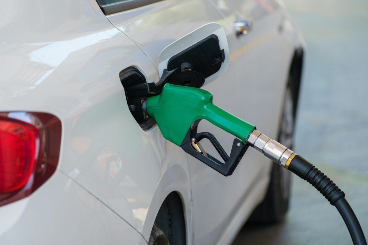 Combustibles registran nueva rebaja y alivian el gasto de los automovilistas