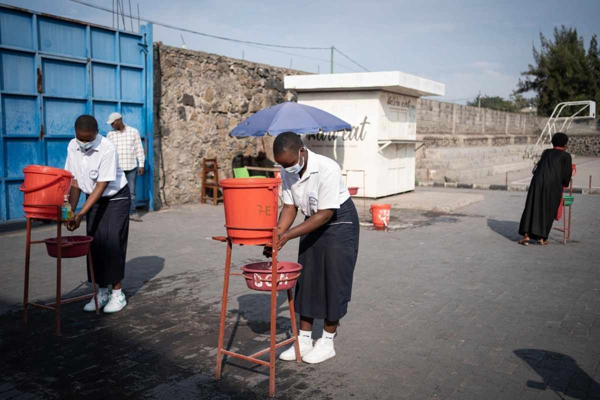 Ébola en Congo enciende alerta máxima de la OMS
