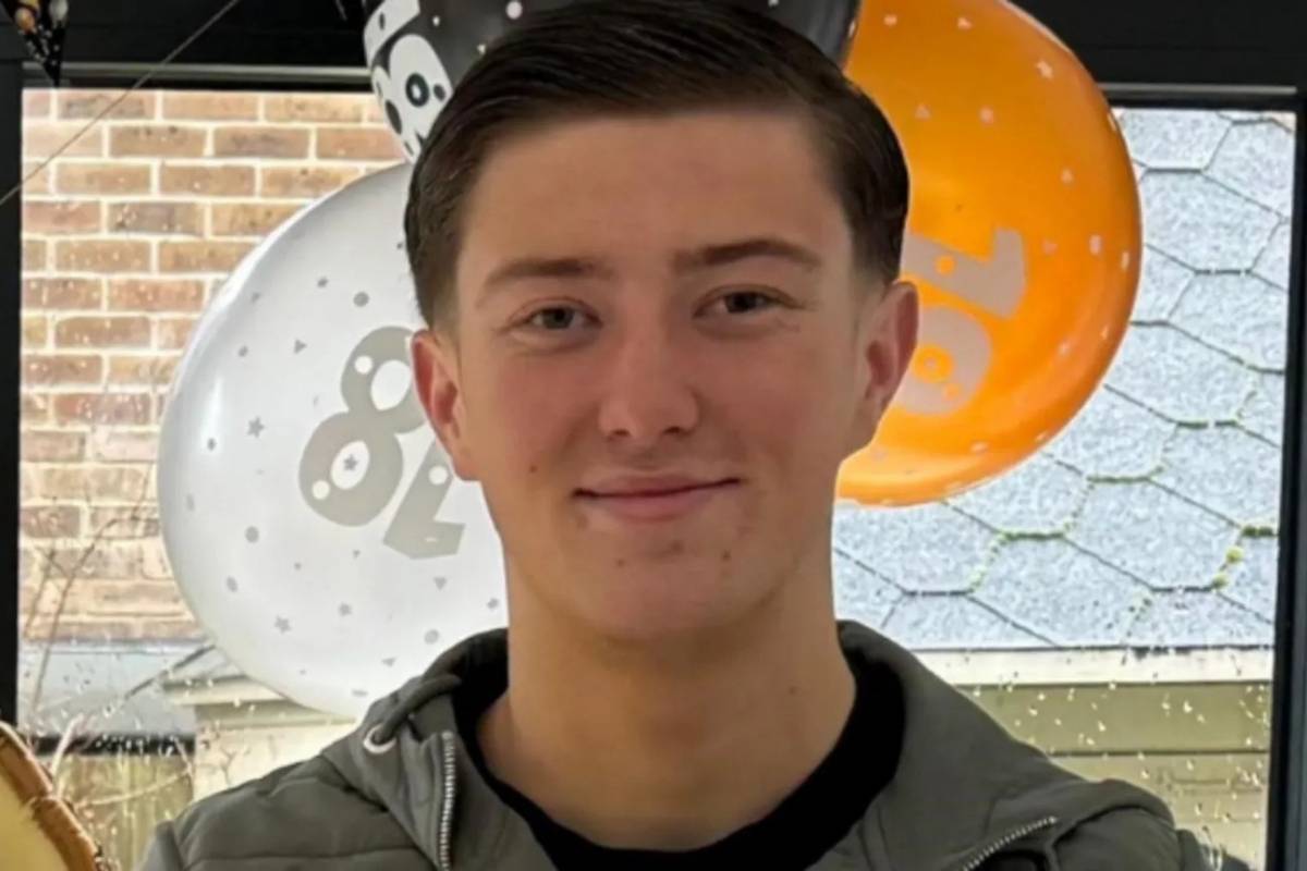 Escándalo en Inglaterra joven apuñalado muere tras ser arrestado y acusan a la policía de negligencia