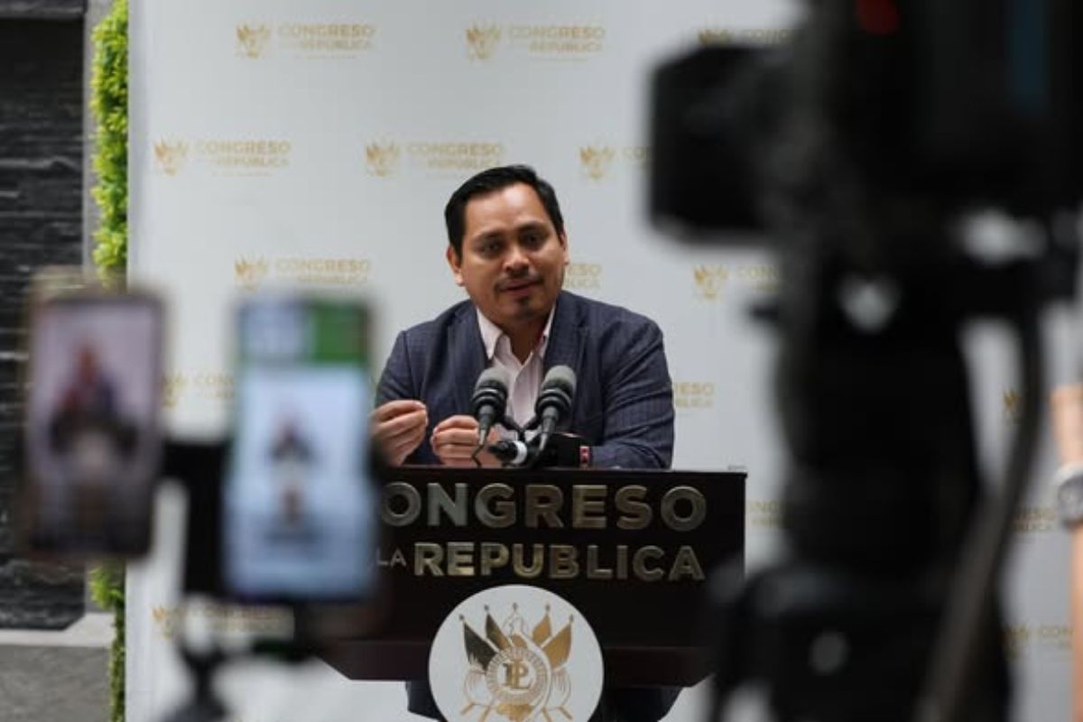 Proponen destinar fondos de la SAAS a salud y educación tras eliminación de la secretaría