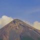 Autoridades alertan por recorridos ilegales hacia los volcanes de Fuego y Santiaguito