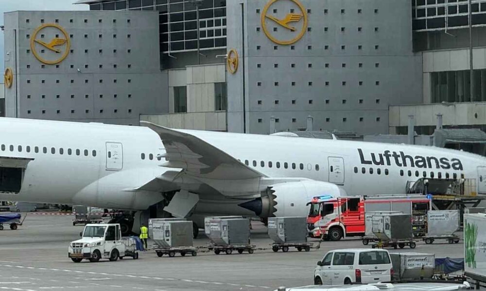 Boeing 787 de Lufthansa sufre colapso del tren delantero en Fráncfort y deja varios heridos antes de un vuelo a Los Ángeles