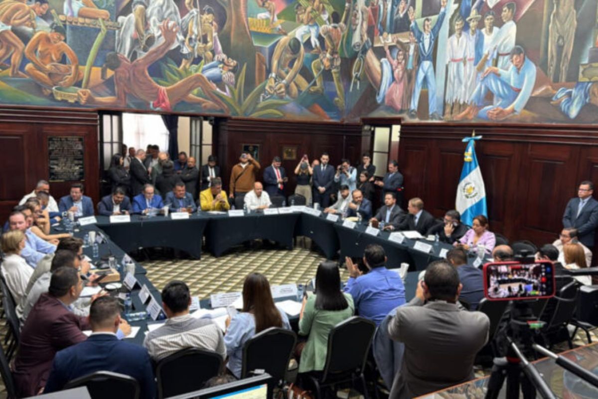 Jefes de bloque acuerdan enmiendas a ley antilavado y avanzan hacia aprobación final