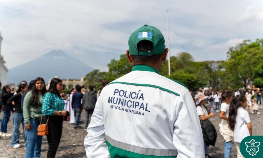 Nuevo sistema de parqueo en Antigua Guatemala entra en vigencia estas son las tarifas y los servicios incluidos