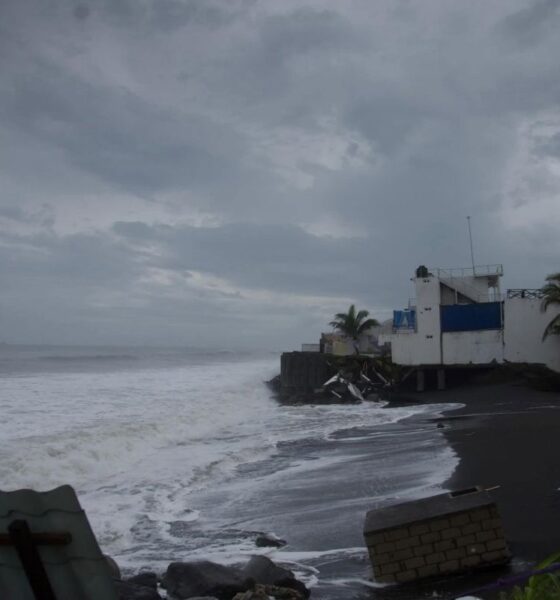Tormenta Cristina eleva vigilancia en Guatemala mientras lluvias y oleaje dejan daños en Iztapa
