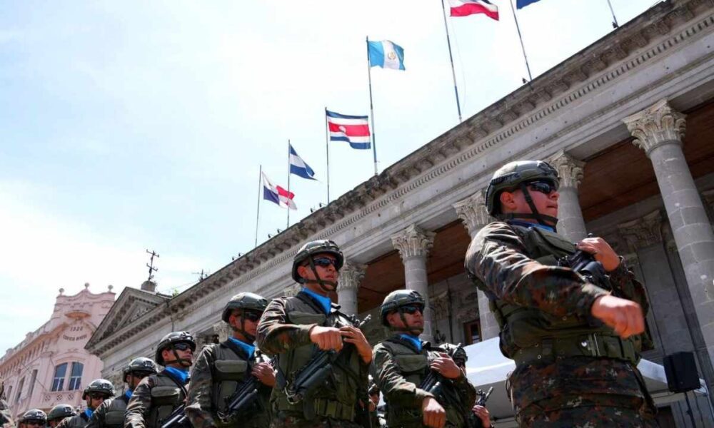 Gobierno autoriza Q22.5 millones adicionales al Ministerio de la Defensa para personal, equipo y misión en Haití