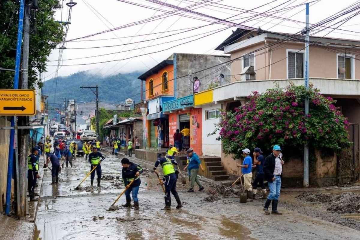 Lluvias golpean Alta Verapaz e Izabal más de 500 familias resultan afectadas por inundaciones