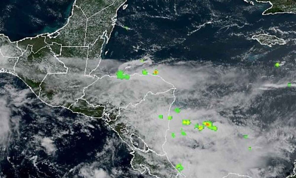 Lluvias intensas marcarán la semana en Guatemala por el acercamiento de la onda del este 19