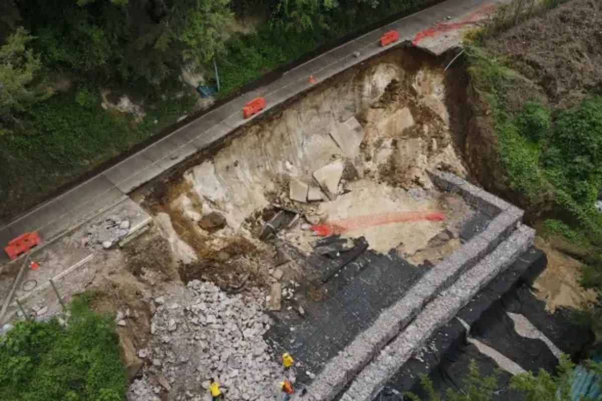 Socavón en ruta a Antigua CIV fija la fecha estimada para recuperar el paso