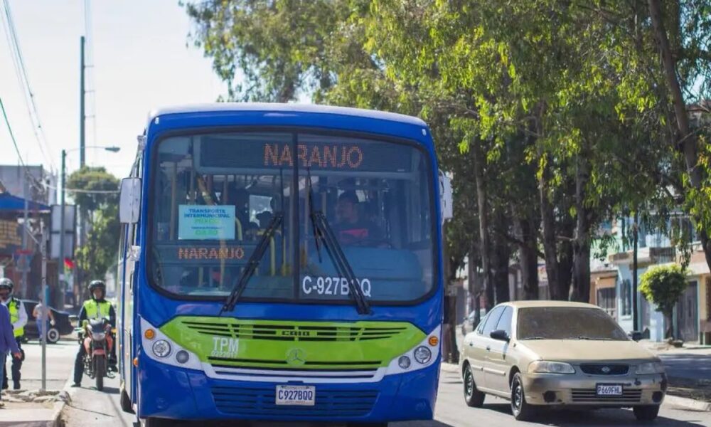 Transportistas anuncian cobro de Q7 por pasaje mientras esperan resolución de la Municipalidad