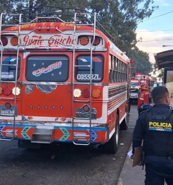 Ataque contra bus deja un piloto muerto en zona 8