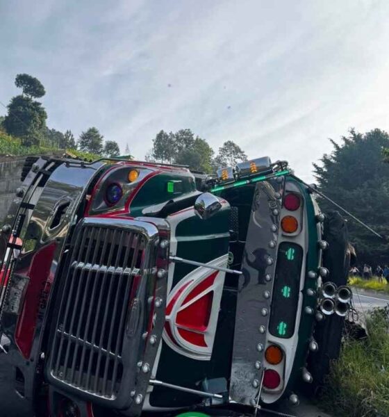 Bus vuelca en la ruta Interamericana y deja al menos 10 heridos en Quiché