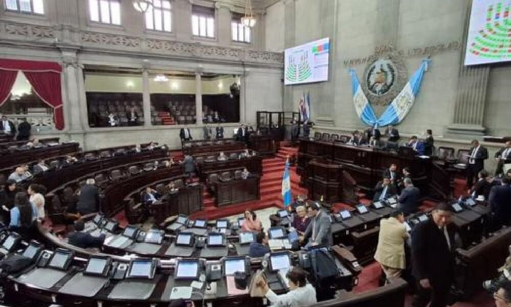 Congreso establece calendario de interpelaciones para 12 ministros de Estado
