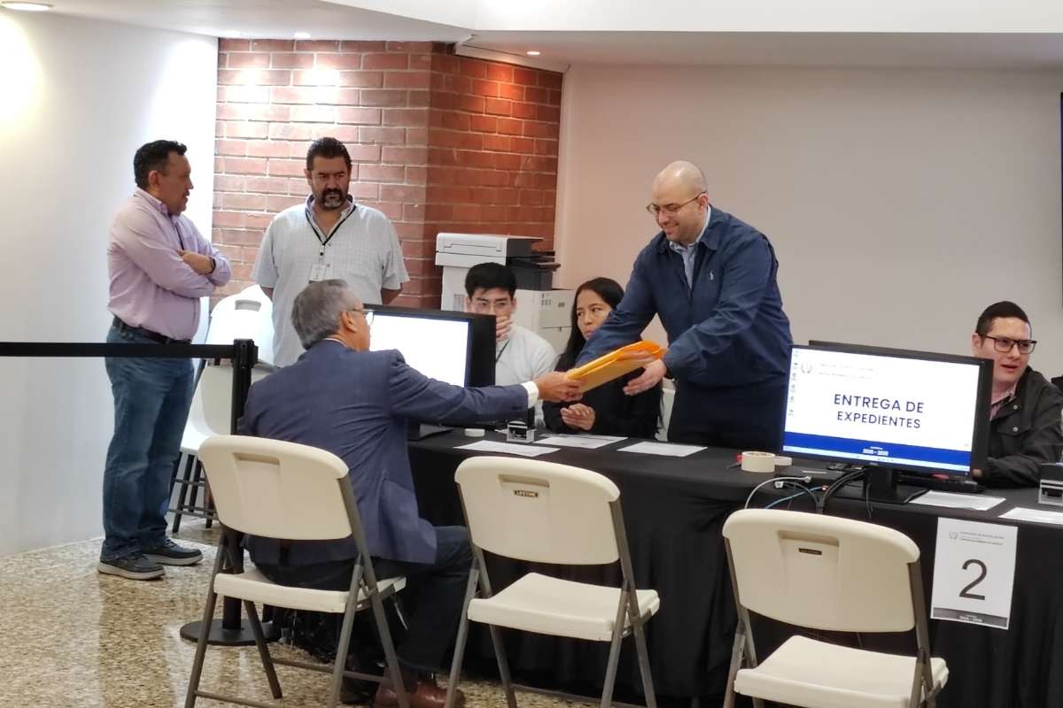 Contralor General de Cuentas tres aspirantes ya entregaron sus expedientes y el proceso continúa
