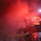 Incendio en bodega química moviliza brigada especializada en Mixco