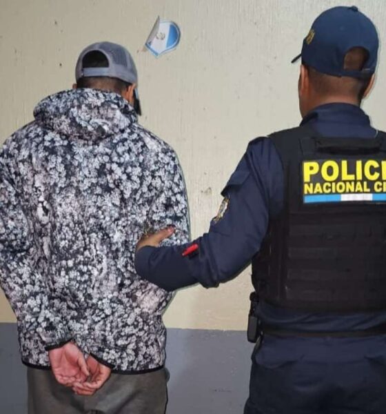 Persecución en San Juan Sacatepéquez termina con captura y decomiso de arma