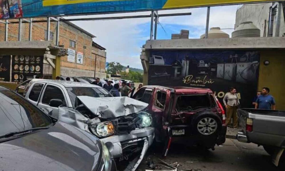 Pickup atropella a ciclista durante una fuga en Huehuetenango