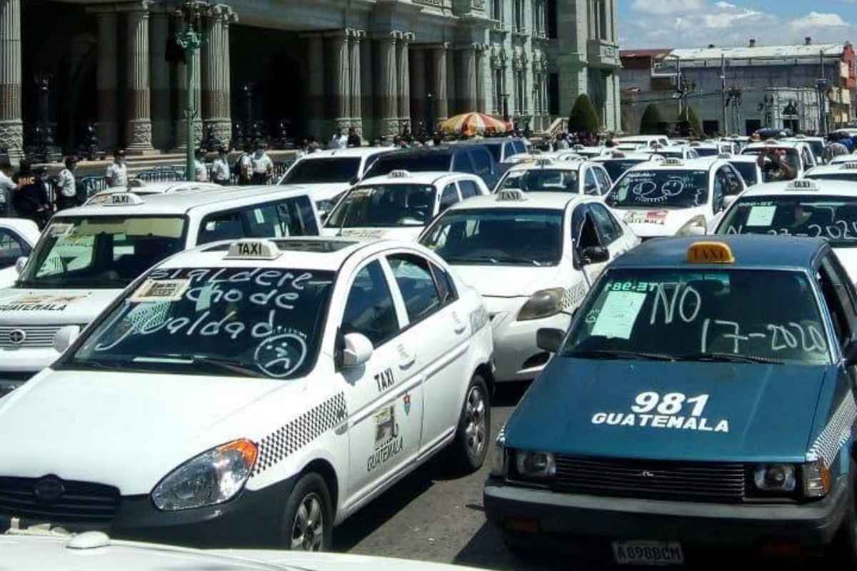 Taxistas anuncian nueva manifestación por el precio de los combustibles este 3 de agosto