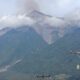 Volcán de Fuego intensifica explosiones y dispersa ceniza hacia comunidades cercanas