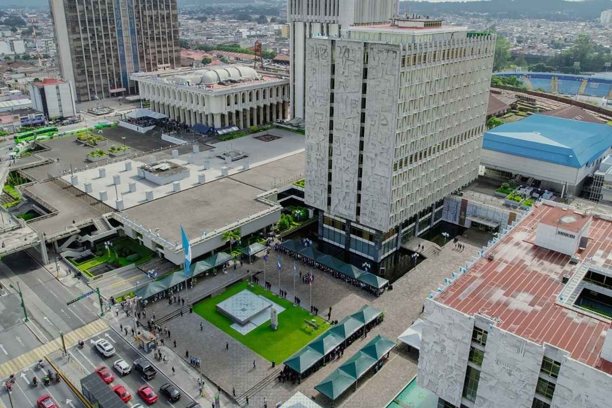 Banguat Menkos y Arévalo