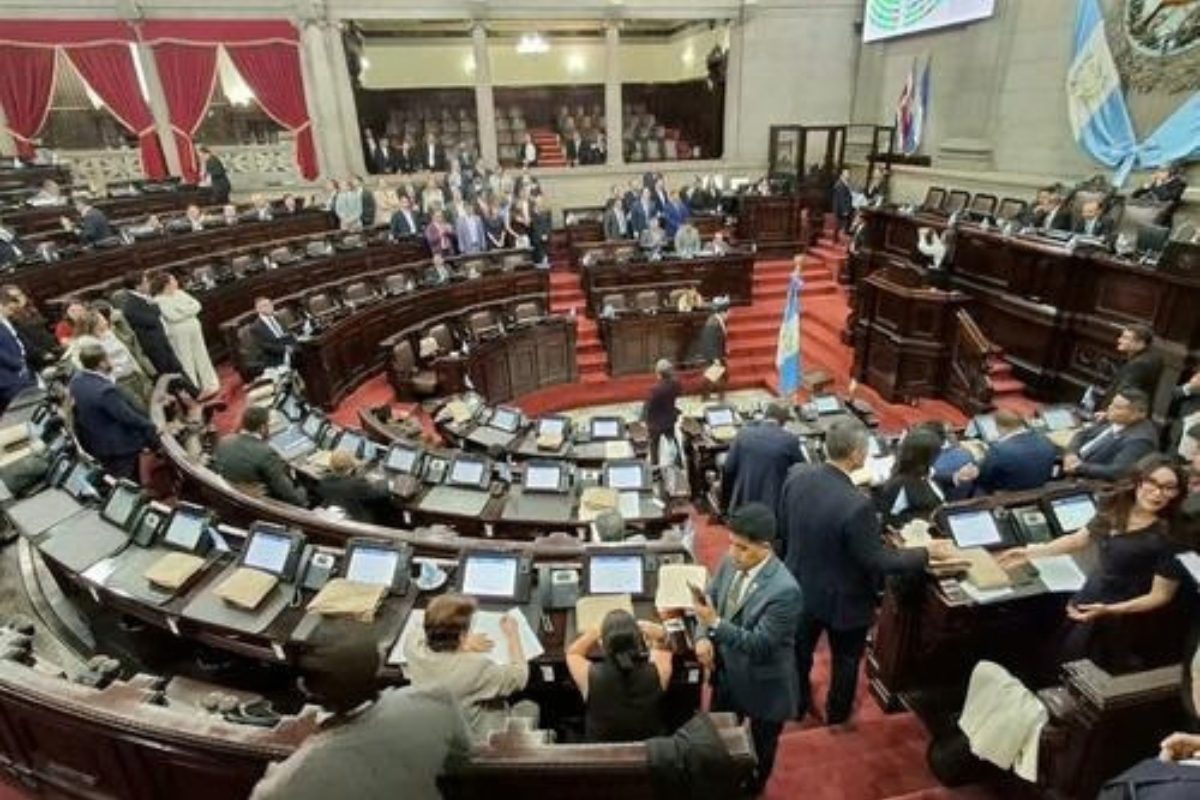 Congreso aprueba exoneración temporal de IVA e IDP a combustibles