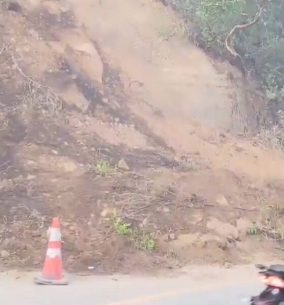 Paso a Santa María de Jesús nuevo derrumbe bloquea la RD-SAC-01