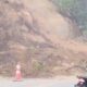 Paso a Santa María de Jesús nuevo derrumbe bloquea la RD-SAC-01