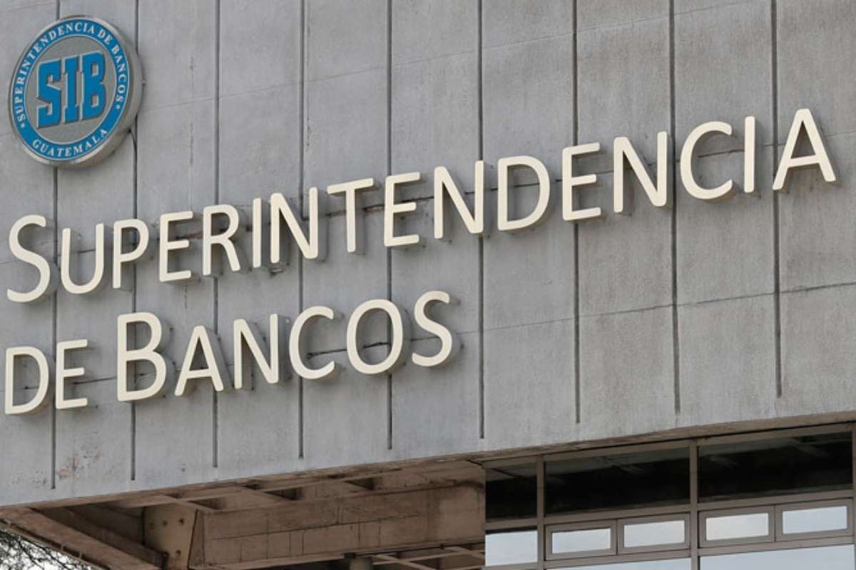 Relevo en la supervisión bancaria 21 perfiles compiten por liderar la SIB