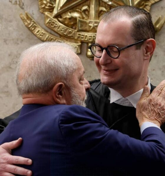Brasil presidente del Tribunal Electoral asegura que nunca autorizó prórroga de dos horas para votar