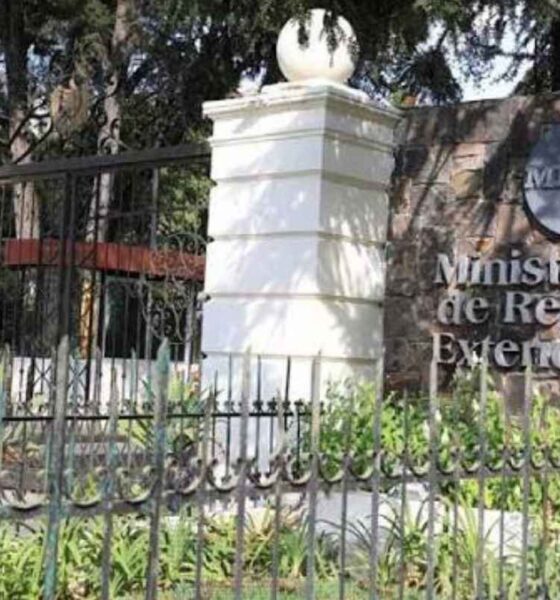 Hugo Beteta deja embajada en EE. UU. Julio Saavedra asumirá el cargo