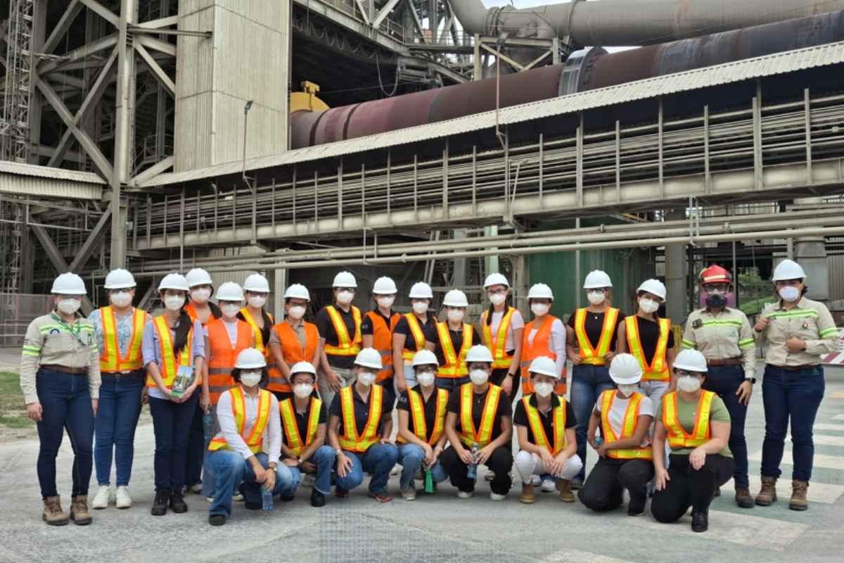 Planta Colorado recibe a 20 estudiantes de ingeniería de la UCR