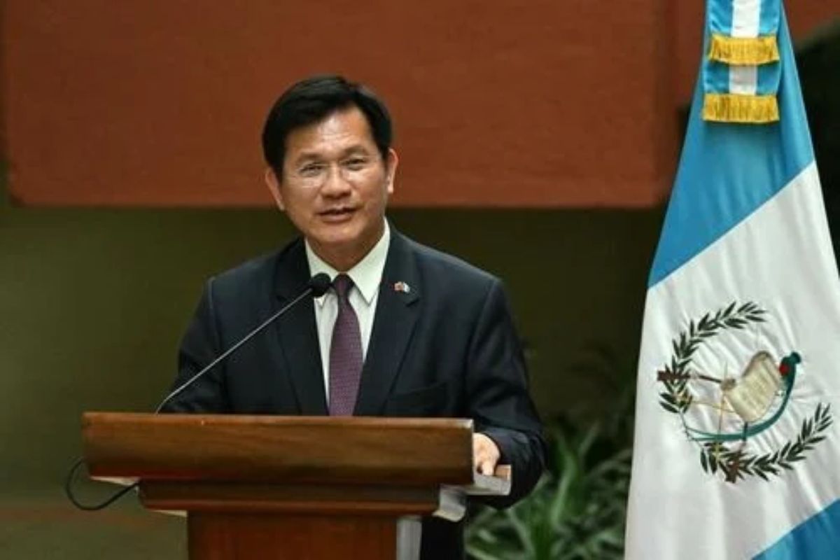 Taiwán explora inversiones en inteligencia artificial y tecnología en Guatemala