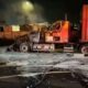 Tráiler incendiado paraliza tránsito en ruta al Pacífico