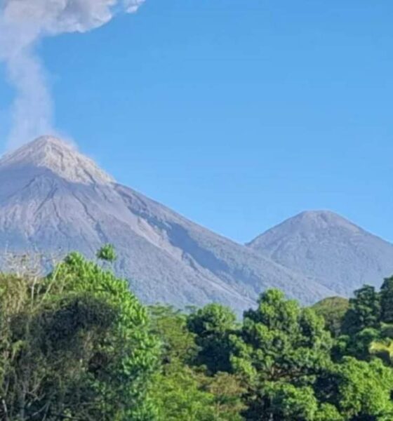 Volcán de Fuego alertan por lahares y caída de ceniza