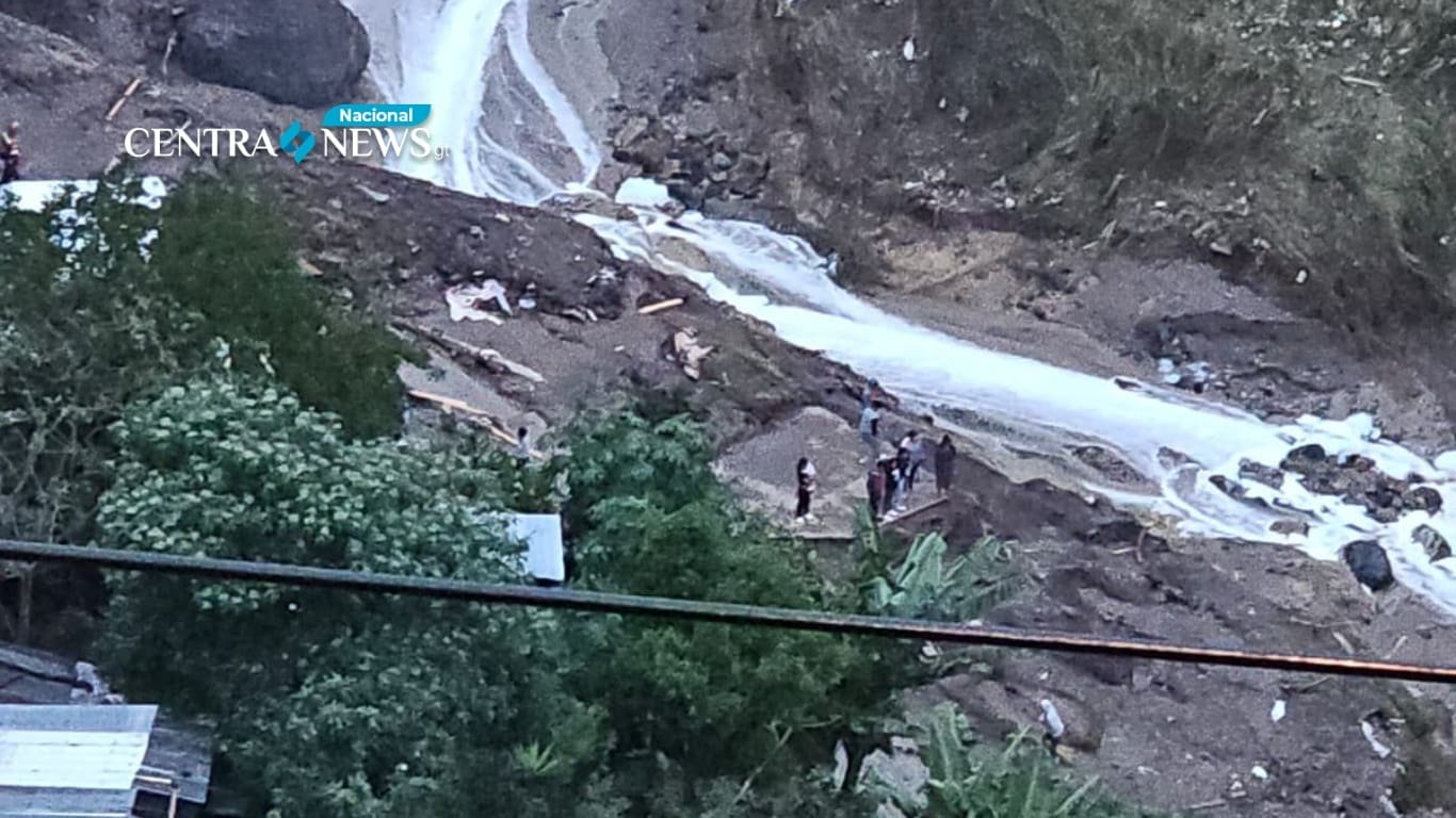 Lluvias nocturnas arrastran viviendas en el Asentamiento Dios es Fiel