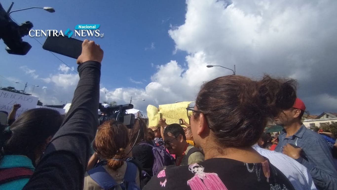 Representantes de los Mercados Unidos de la Ciudad de Guatemala piden la renuncia de Consuelo Porras, Rafael Curruchiche y Fredy Orellana o cerrarán