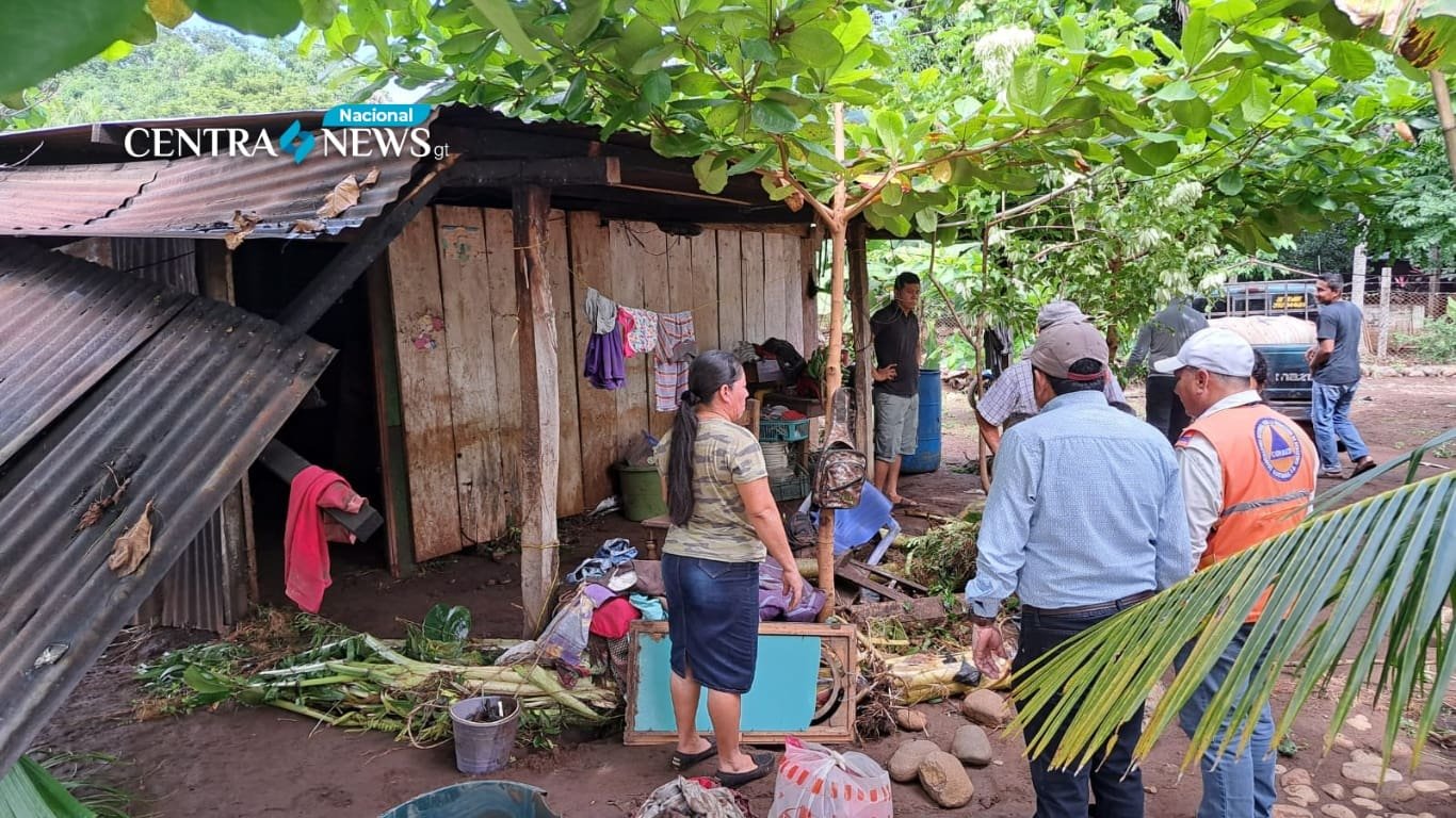 Viviendas en el departamento de Santa Rosa fueron afectadas por las lluvias