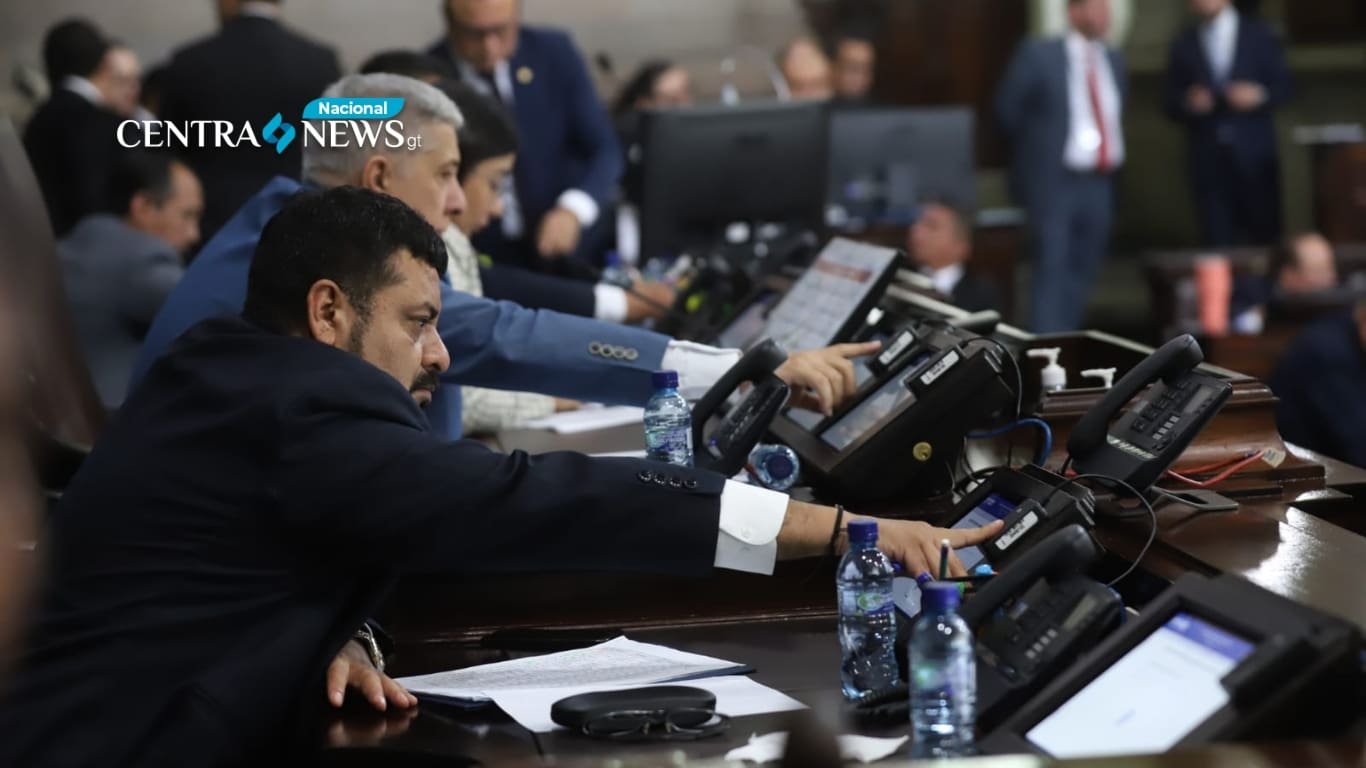 Congreso en sesión permanente por elección de magistrados