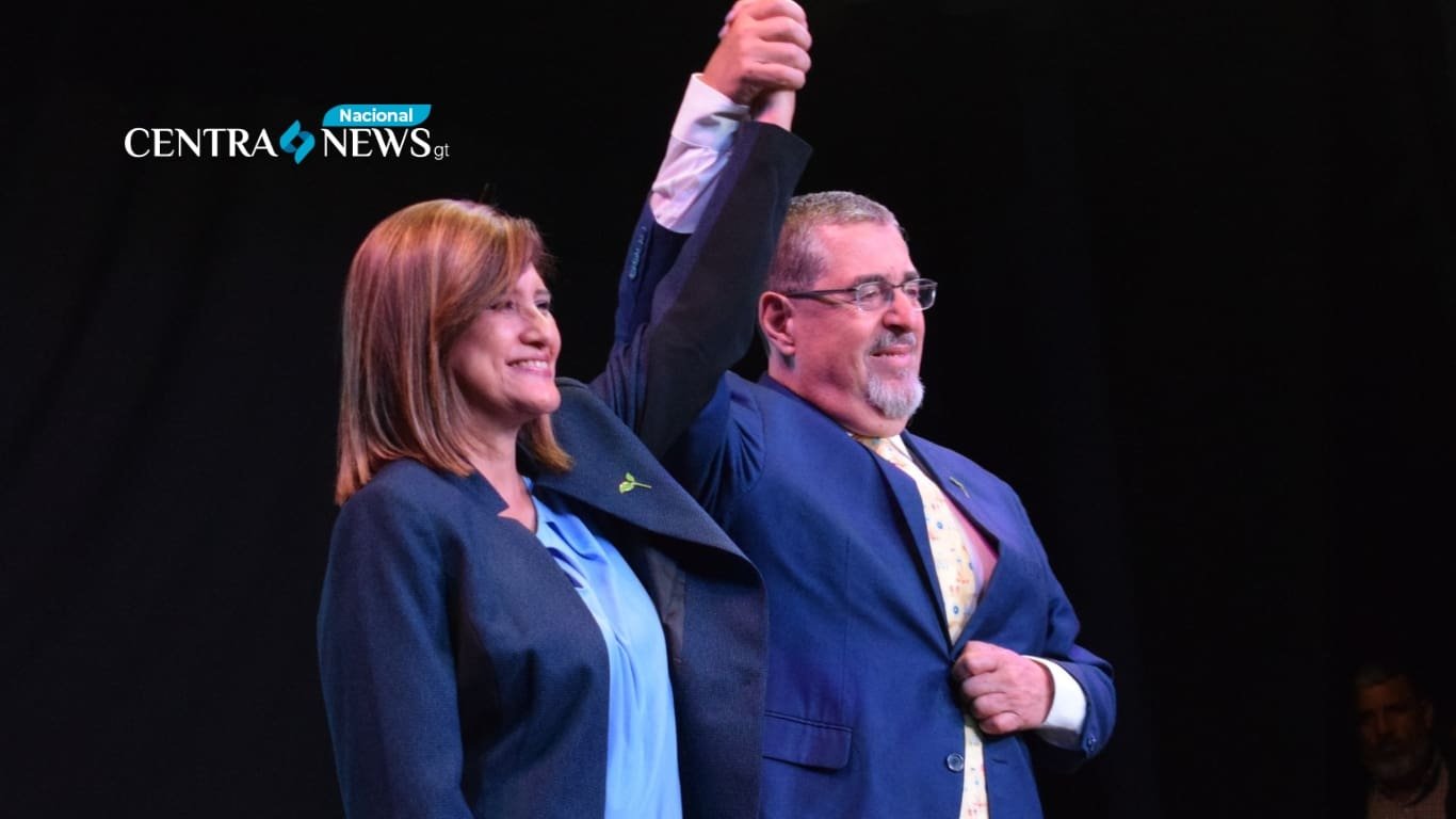 Arévalo aborda en redes sociales sobre el retraso en su toma de posesión