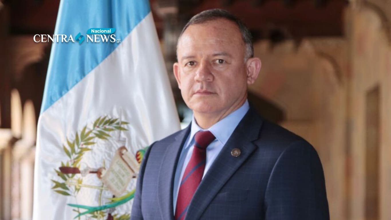 Arrestan a exministro de Gobernación, Napoleón Barrientos