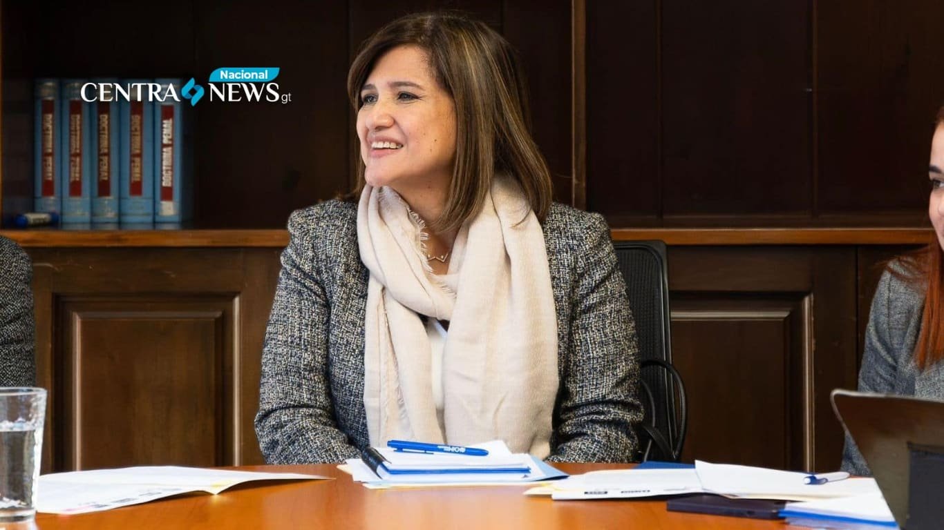 CC otorga amparo provisional a Karin Herrera